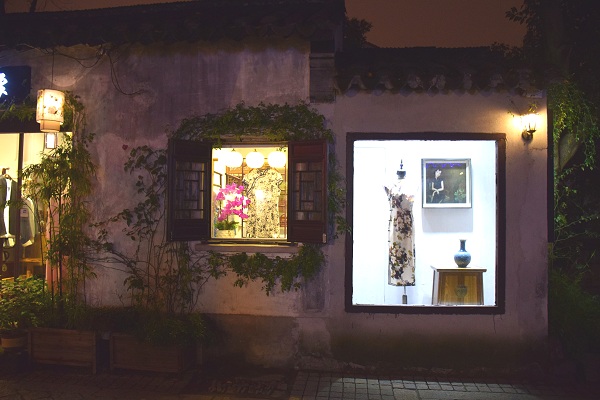 Schaufenster auf der Pingjiang-Stra�e in Suzhou
