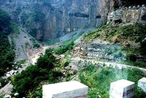 Xiyagou-Tunnelstra�e